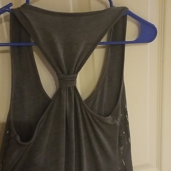 Top - Picture 3 of 4